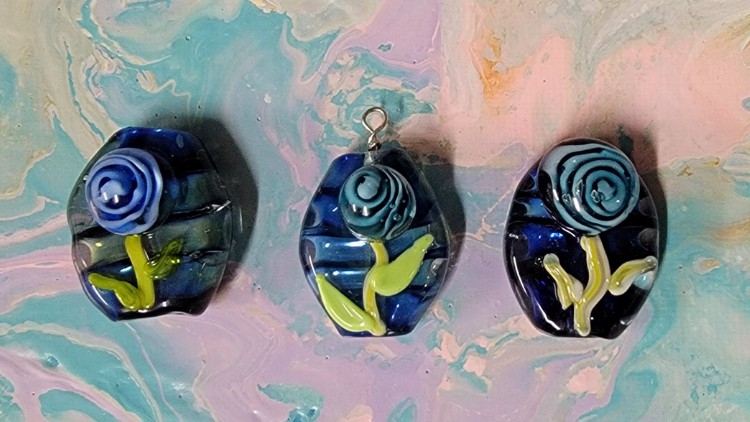 Read more about the article Lampwork Glass Rose Implosion Pendant