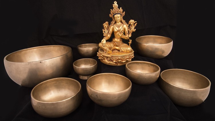 Read more about the article What You Should Know About Himalayan Singing Bowls