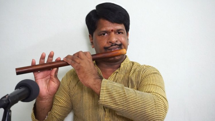 Read more about the article Learn Carnatic Flute | Intermediate Level | Varnams Vol – 11