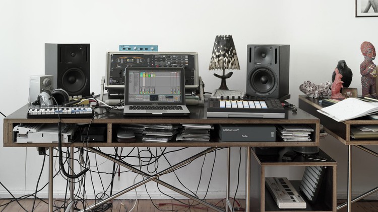 Read more about the article Ableton – How To Start A Track From Scratch
