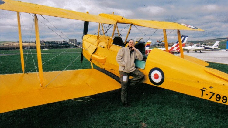 Read more about the article Flying the De Havilland Tiger Moth. DH 82.