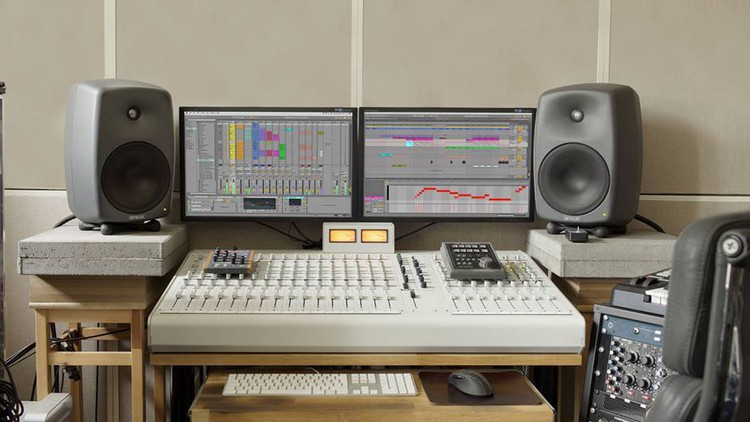 Read more about the article Music Production – How To Make A Melodic Techno Track