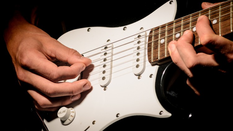 Read more about the article Guitar Secrets – John Frusciante