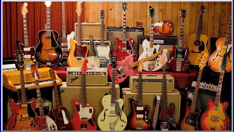 Read more about the article The Top 24 Guitar Hacks & Tips for Beginners
