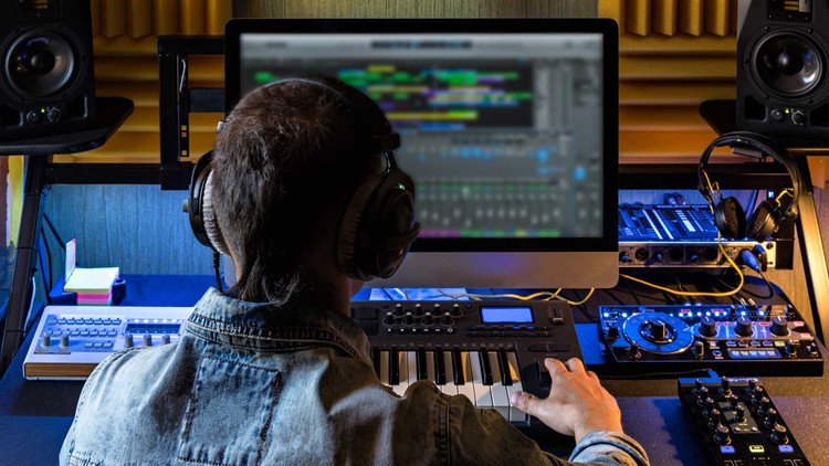 Read more about the article The 7 Unwritten Laws Of Music Production