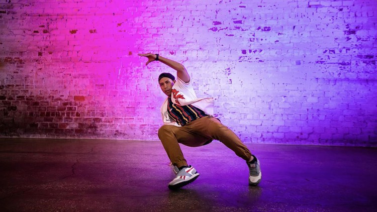 Read more about the article How to use breakdancing moves in dance fitness