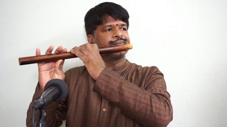 Read more about the article Learn Carnatic Flute | Intermediate Level | Varnams Volume 8
