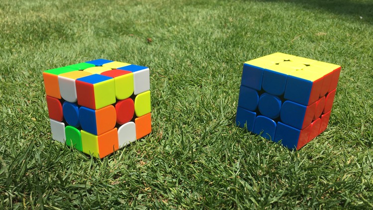 Read more about the article Solve The 3×3 Rubik's Cube in Simple Steps: 10m to 40s