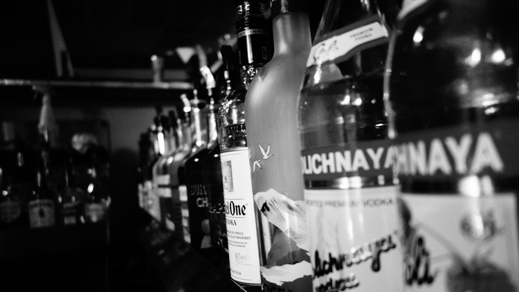 Read more about the article VODKA – Essentials in Bartending and Cocktails