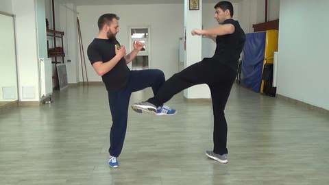 Read more about the article How To Use The Wing Chun Footwork For Self-Defense