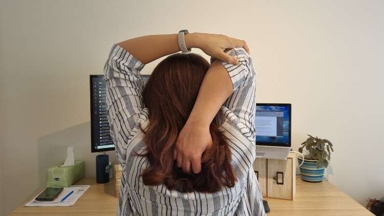 Read more about the article Stretches at Work – Desktop Yoga