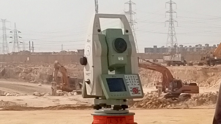 Read more about the article Explanation of the Total Station – شرح جهاز التوتال استيشن