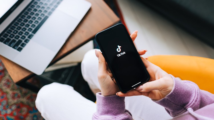Read more about the article How To Start Dropshipping On TikTok Shop