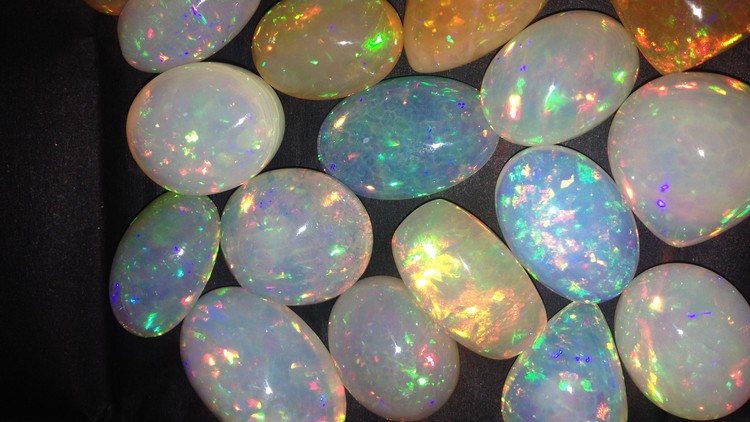 Read more about the article How to Master Opal stone purchasing"Professional secret" !