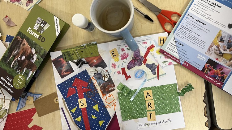 Read more about the article Scrapbook Journalling and Art Therapy