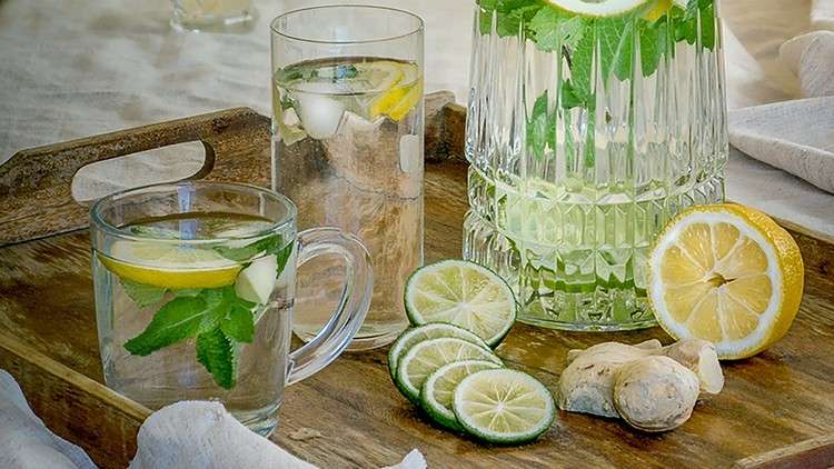 Lemon Water: The Natural Detox Drink!