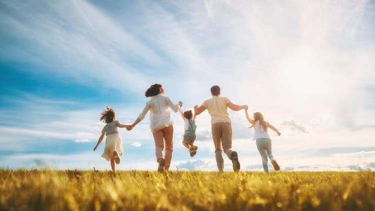 Read more about the article Raising Happy Joyful Kids
