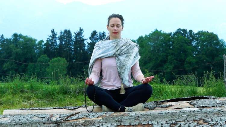 Read more about the article Meditation for Beginners | Stress Reduction & Better Focus