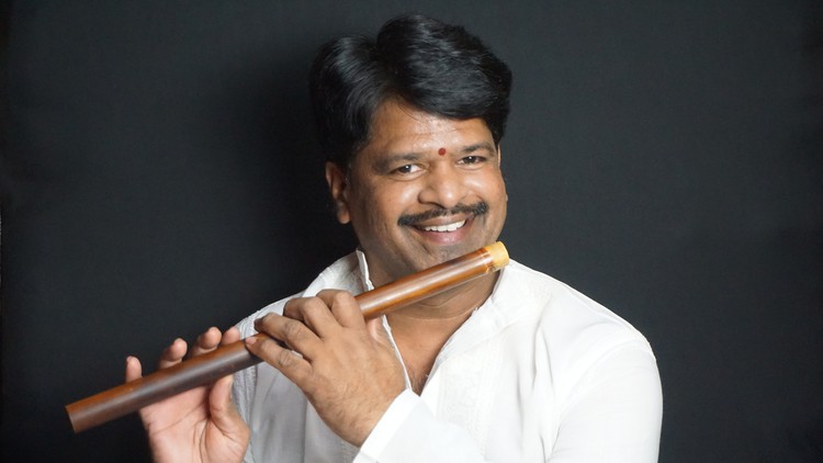 Read more about the article Carnatic Flute Basics | Beginner's Guide