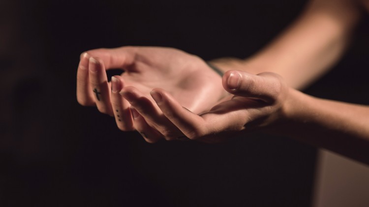 Dāna: Embracing the Practice of Generosity in Buddhism