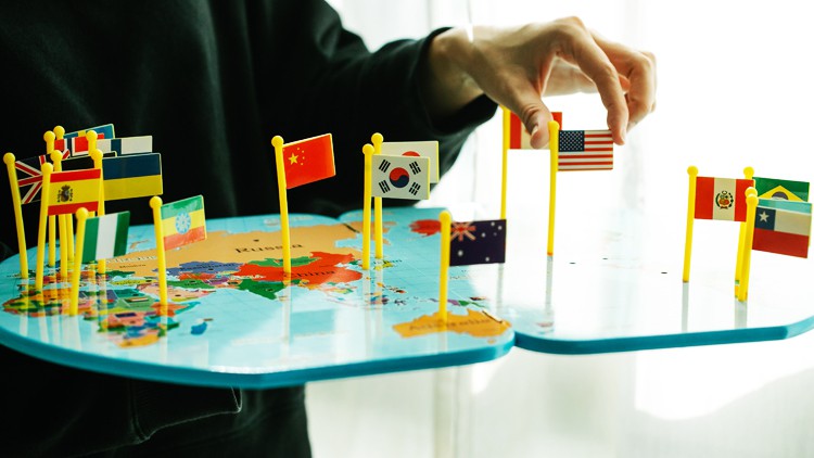 Read more about the article Master Course in Global Economics and Behavioral Economics