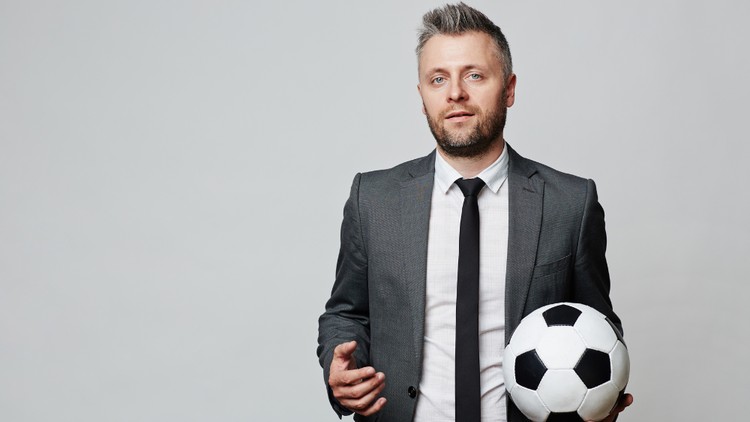 Read more about the article Winning Game Plan: Sports Management & Marketing Mastery