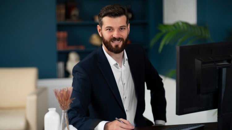 Read more about the article Human Resources Management (HRM): HR Manager Career Guide